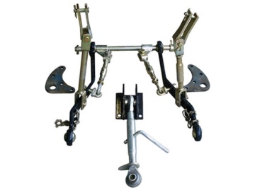 AP- Enganche tripuntal completo con tercer punto 420 - 590 mm y fijacion (foto 1) y adaptadores (foto 2) - brazo inferior 600mm 